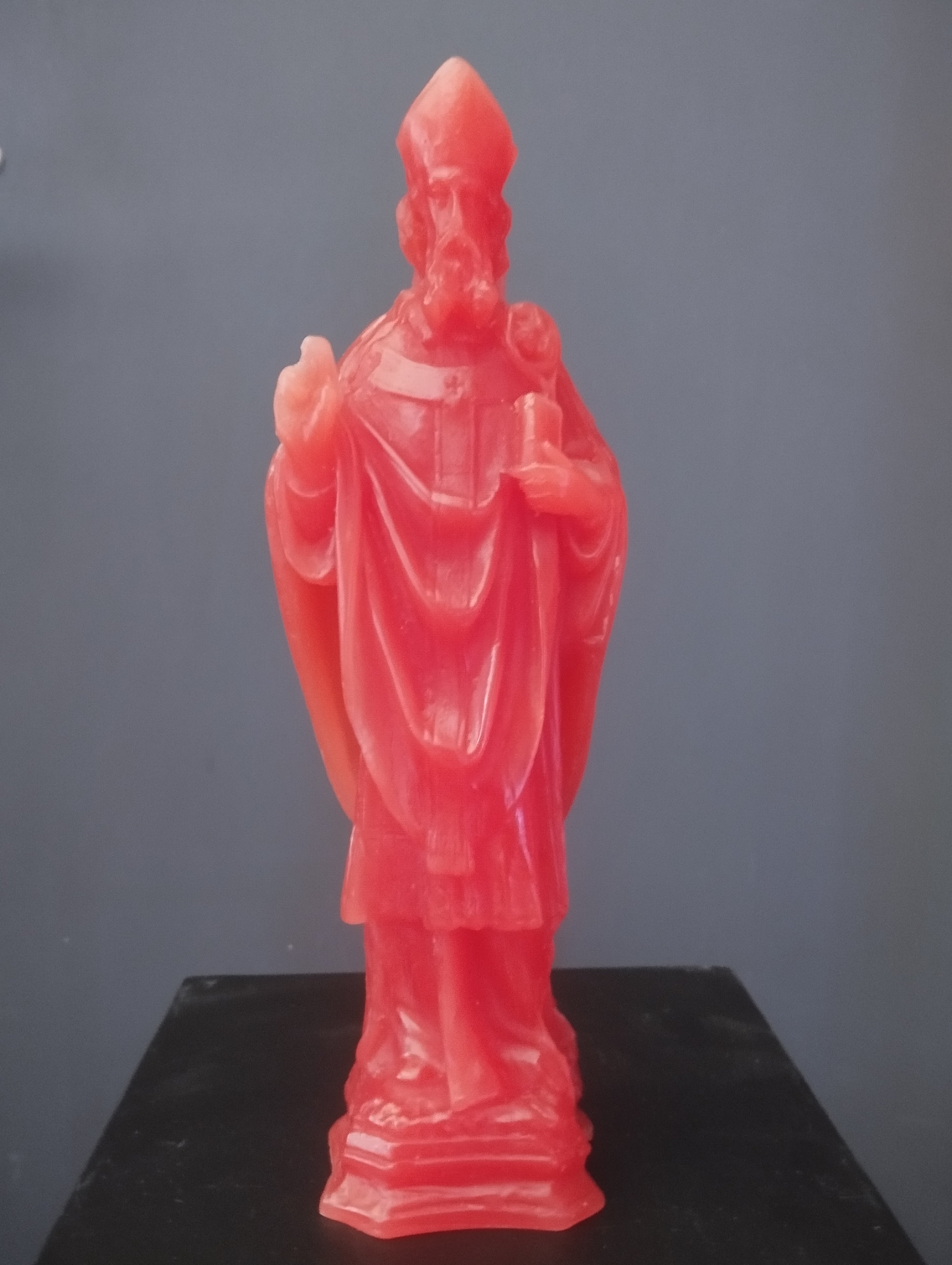 Statuetta di San Nicola – Simbolo di Protezione e Tradizione ✨